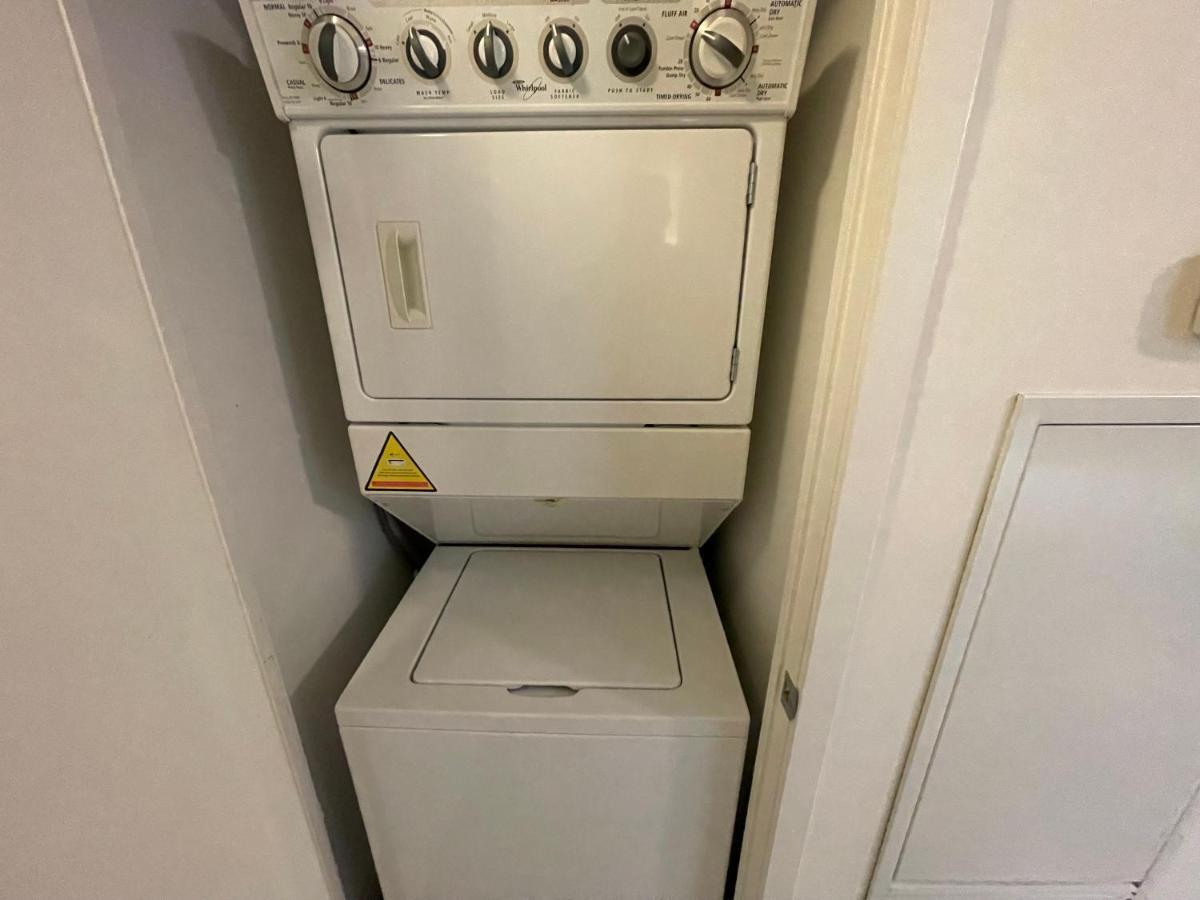 トロントCozy Open Concept 2Br 2Bath W/Parking -Jays/Cnアパートメント エクステリア 写真